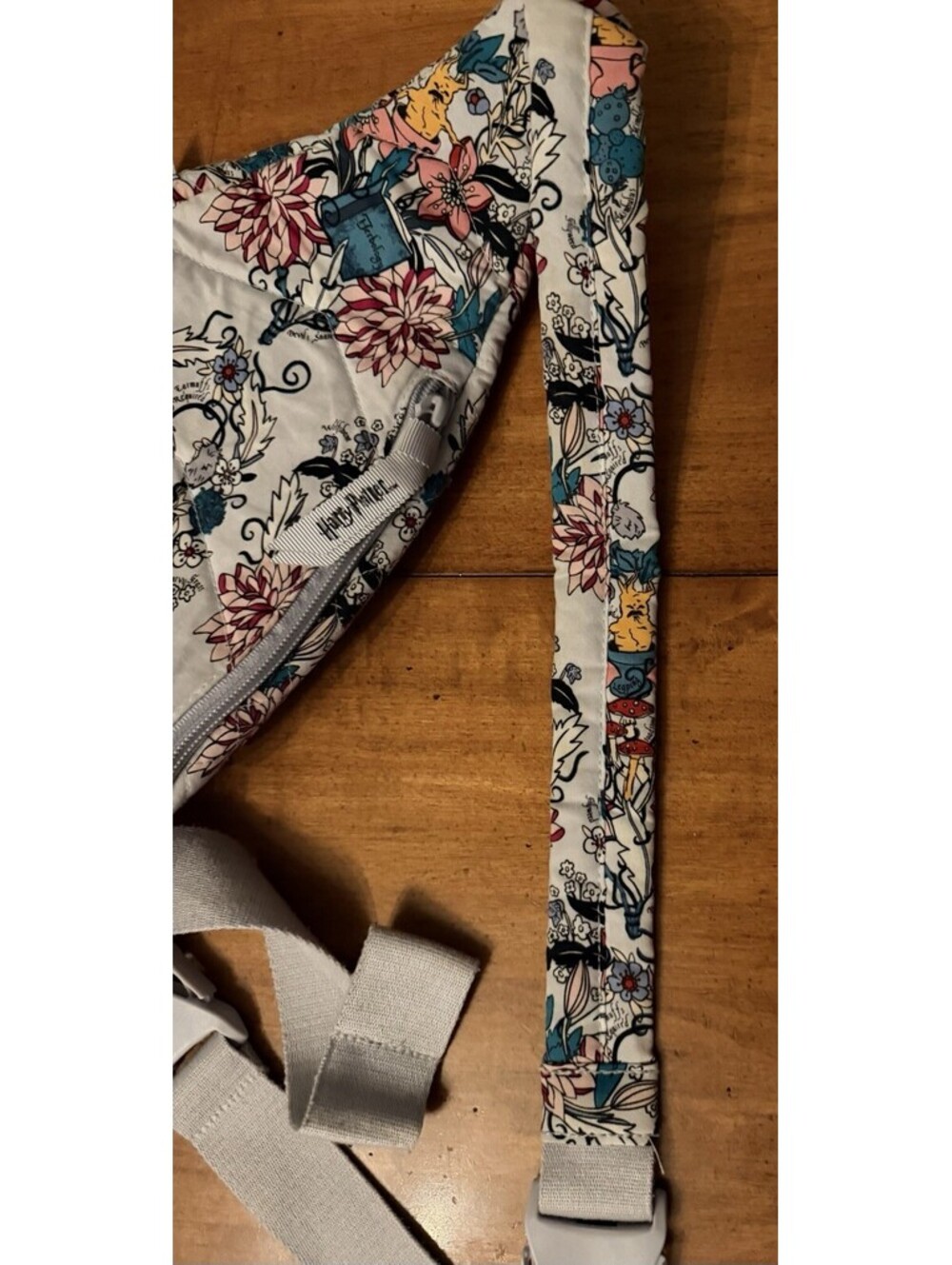 Vera Bradley Harry Potter Herbology Sling Backpack Retired Floral Crossbody - Picture 6 of 7
